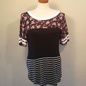 No Boundaries 🌺 Floral Striped Jr. Top